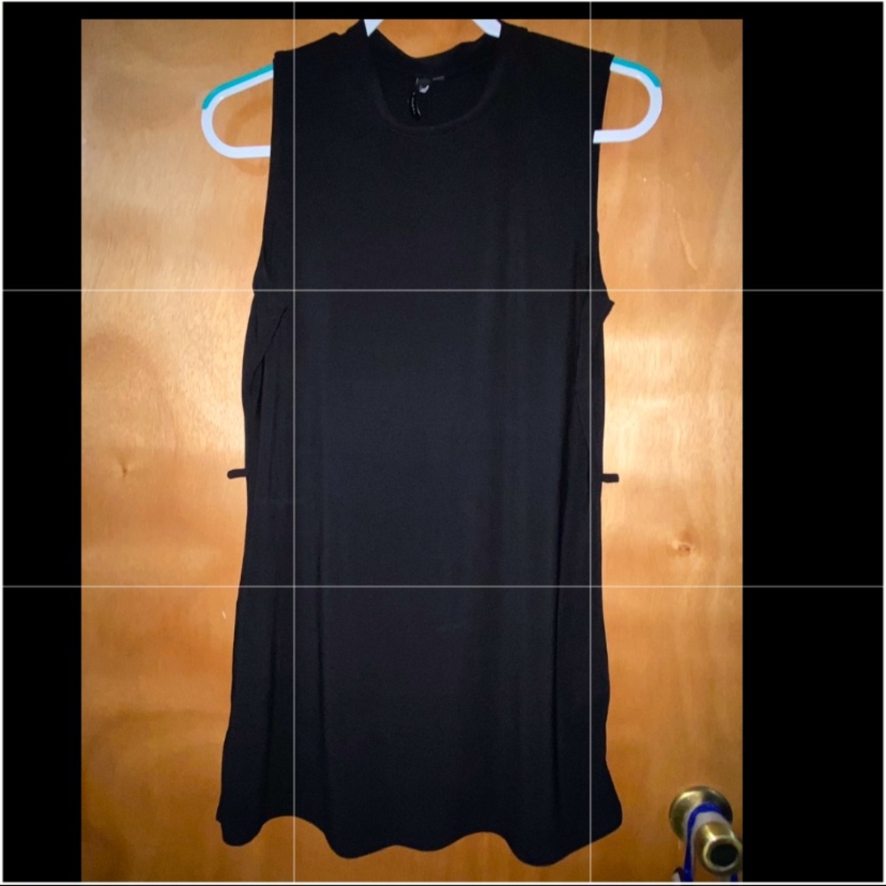 Black Sleeveless Zero 2 Eight Dress